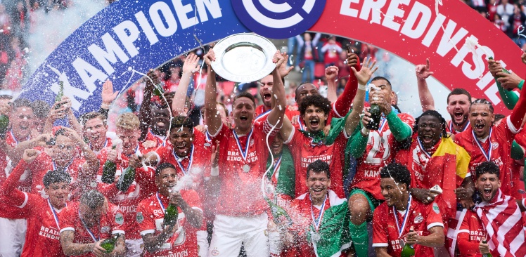 Landskampioen | Vijf cruciale wedstrijden in de 25e landstitel