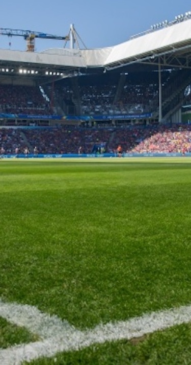 Stadion | PSV installeert netten voor de warming-up