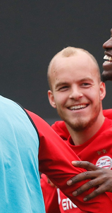 In beeld: voorbereiding bekerduel in volle gang