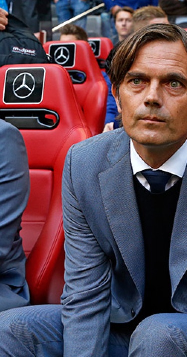 Phillip Cocu geniet van zijn PSV