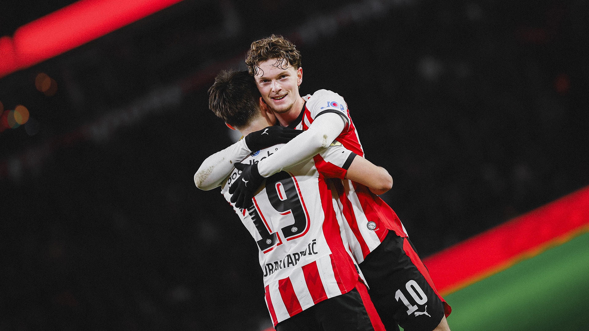 PSV is door naar de halve finale! 