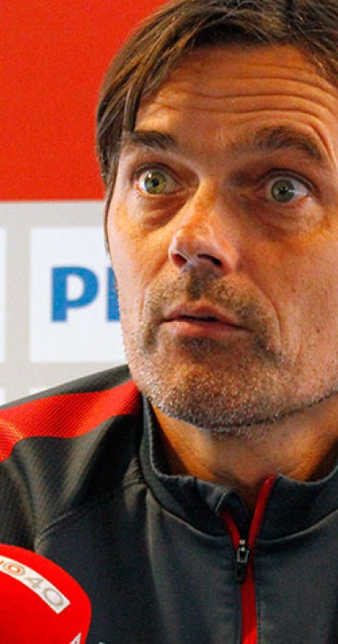 Cocu blikt vooruit op Willem II