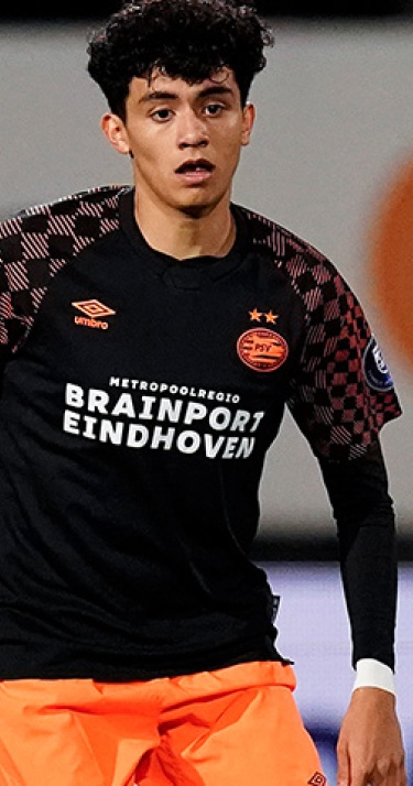 Jong PSV wint in Helmond