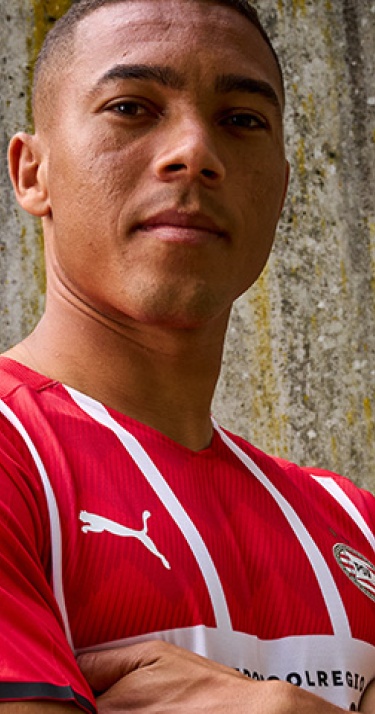 PSV versterkt selectie met spits Vinícius