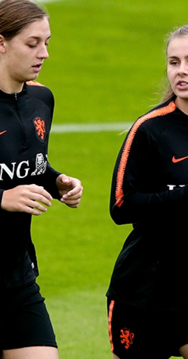 Aniek Nouwen opgeroepen voor OranjeLeeuwinnen