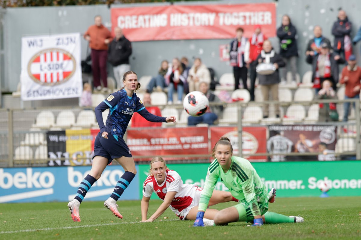 Bericht | PSV Frauen deklassieren Ajax in Amsterdam: 1:4
