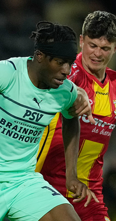PSV loot Go Ahead Eagles in halve finale KNVB Beker