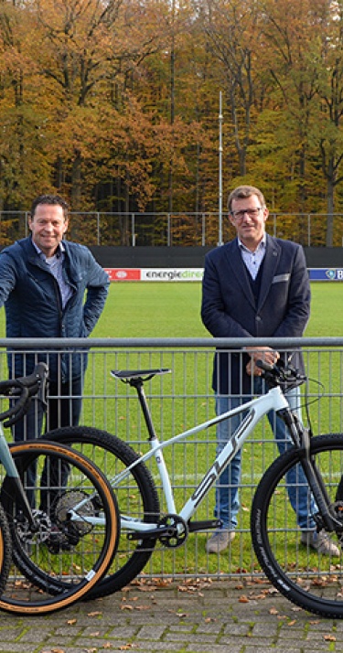 Louis Verwimp Official Supplier PSV Vrouwen