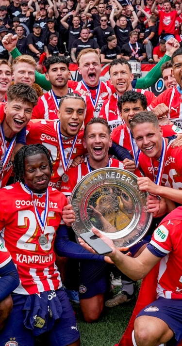 Jaarverslag | PSV floreert ook financieel tijdens kampioensseizoen