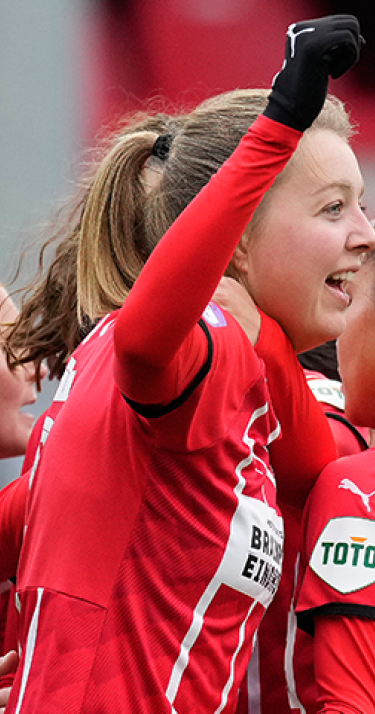 PSV Vrouwen wint van Feyenoord 