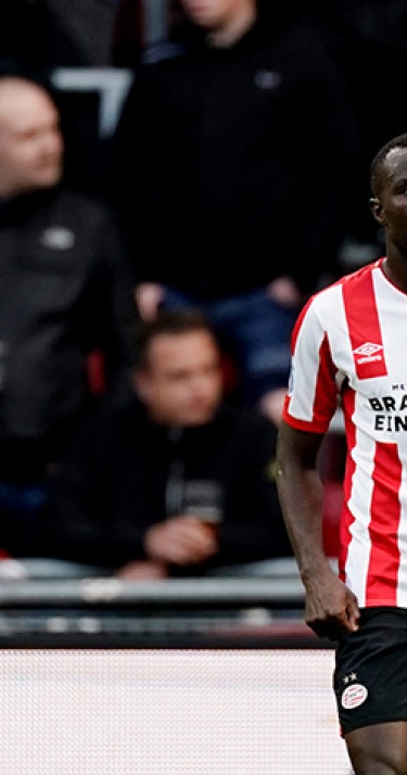 Van Bommel baalt: ‘Je moet in de wedstrijd blijven’ 