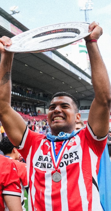 Transfer | Walter Benitez aan de slag in Premier League 