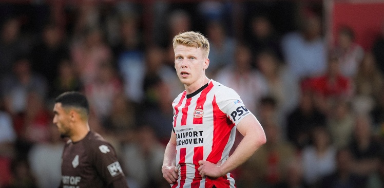 Liveblog | PSV is zichzelf niet en verliest met 2-0 van Telstar