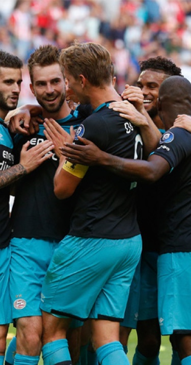 PSV wint Johan Cruijff Schaal dankzij Pröpper