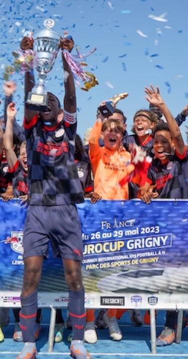 Uitslagen | PSV O13 wint Eurocup Grigny