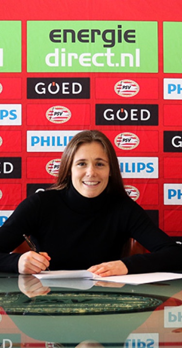 PSV Vrouwen contracteert topscorer Smits