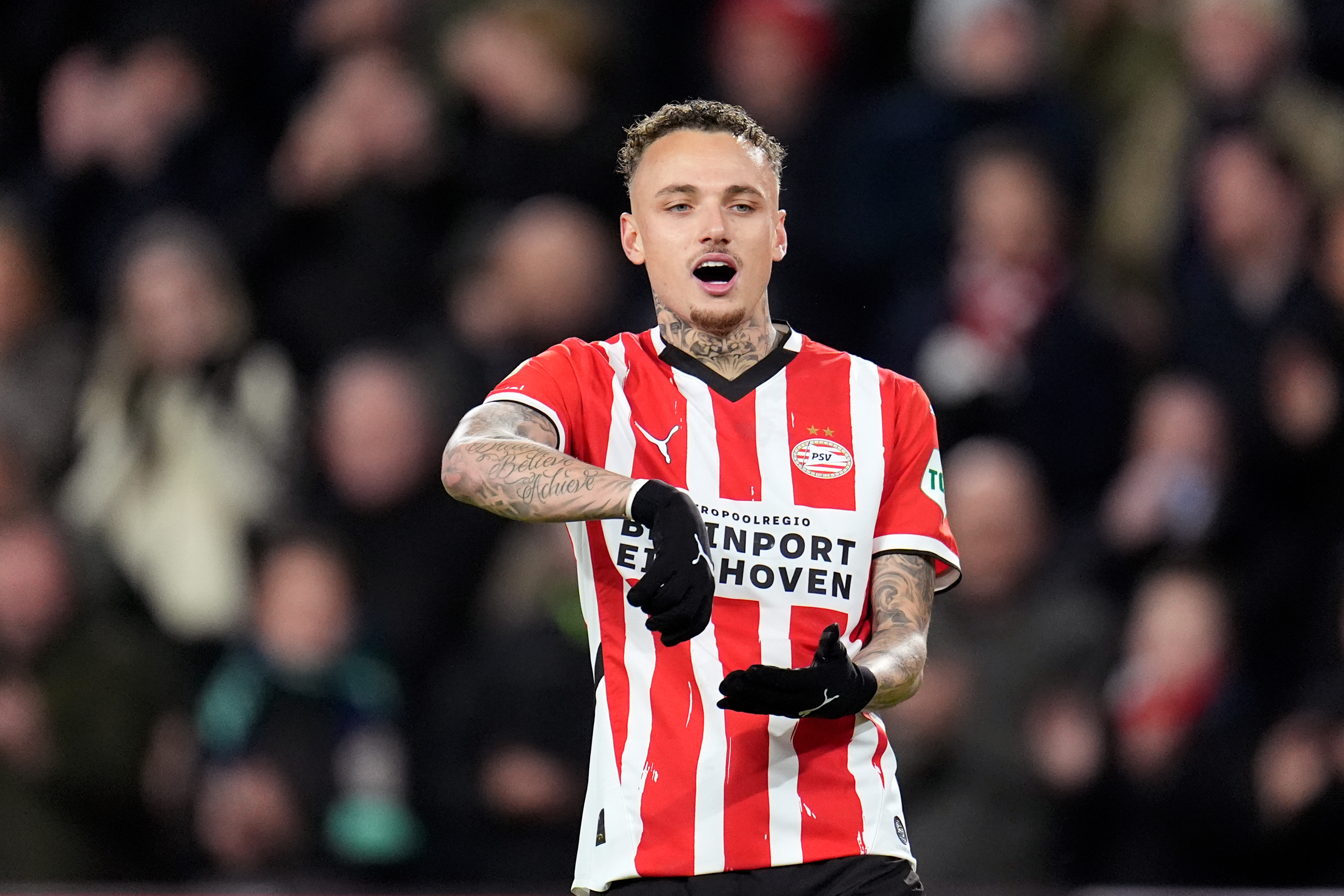 Noa Lang heeft in zijn carrière nu 4 Eredivisie-treffers gemaakt tegen FC Twente. 