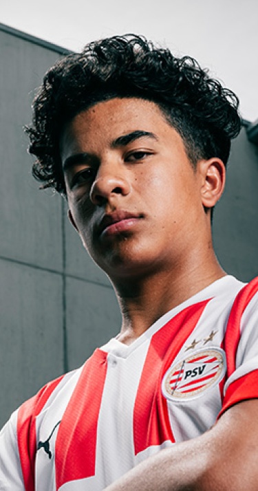 Nieuw bij PSV Academy | Manuhutu kiest voor PSV