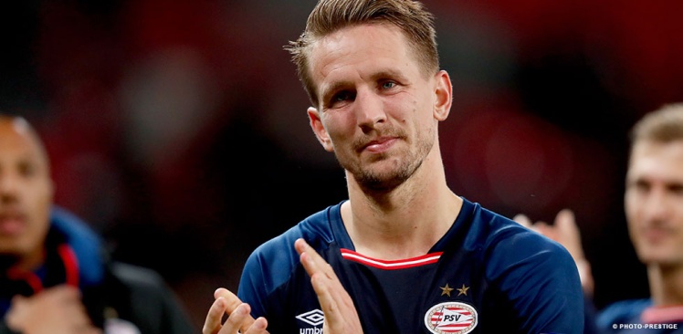 PSV gaat strijdend ten onder in Londen: 2-1