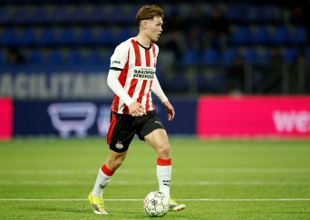 Spelersprofiel | Joël van den Berg: creatieve middenvelder met overzicht