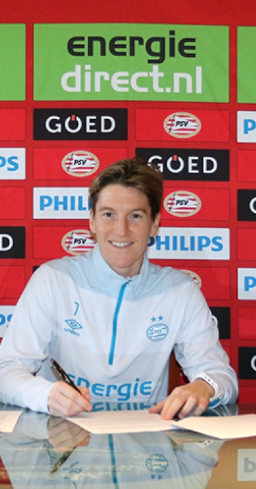 Aline Zeler coach beloftenteam PSV Vrouwen