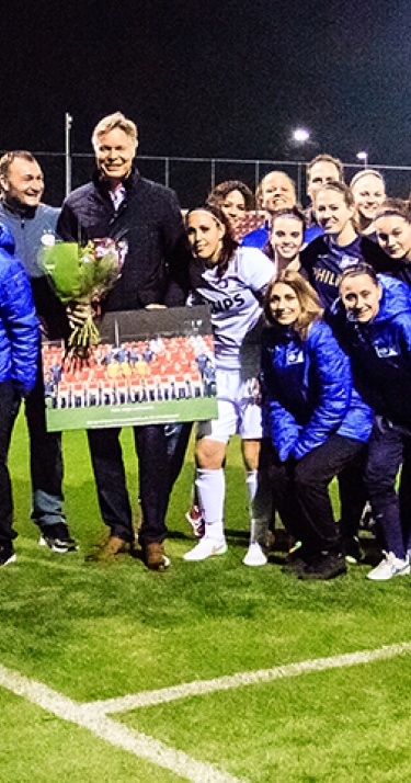 Vrouwen PSV/FCE verslaan Thailand! 