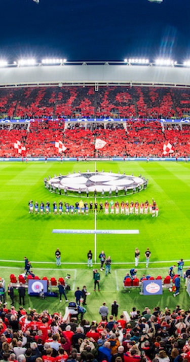 Reminder | Begin je UEFA Champions League-avond in de Brainport FANzone 