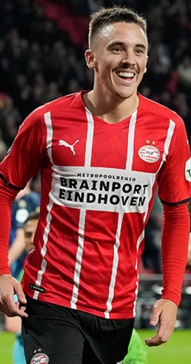 Thomas blij met doelpunt, Schmidt roemt Sangaré