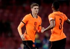 International Break | Dennis Man Scores, “ Mauro Júnior ” Makes Its Debut