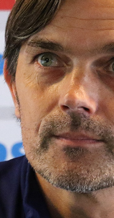 Phillip Cocu in aanloop naar PSV - FC Twente