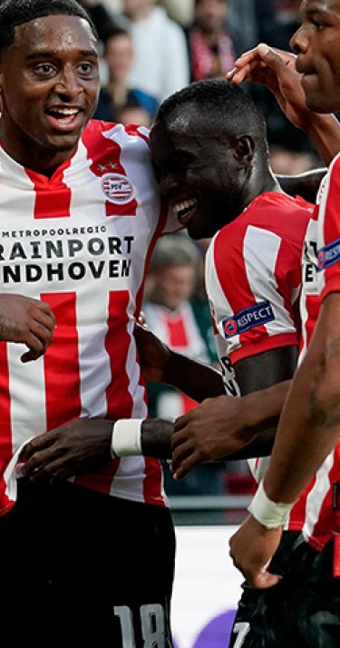 PSV begint Europa League met 3-2 zege