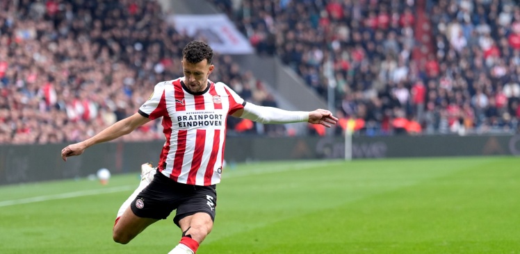 Alles over | PSV op bezoek bij promovendus Excelsior Rotterdam 