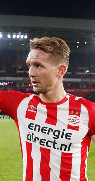 Van Bommel en De Jong blij met discipline 