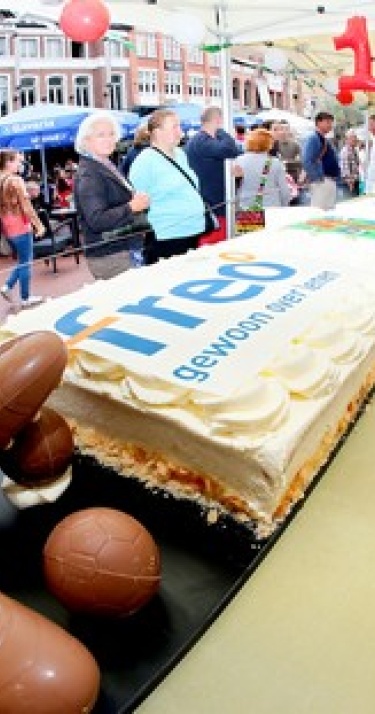 Freo deelt 1913 stukken taart uit