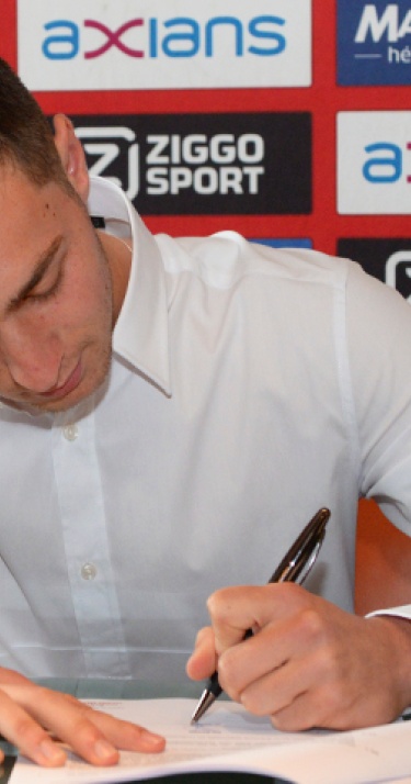 PSV legt talent Timan voor drie seizoenen vast