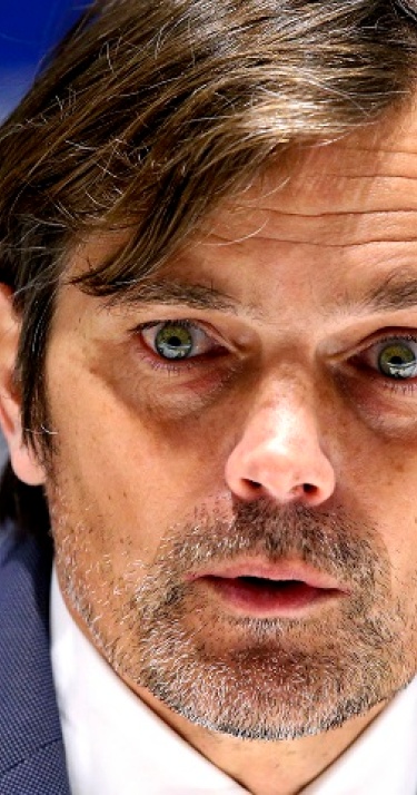 Cocu baalt van eerste helft: Ver onder niveau