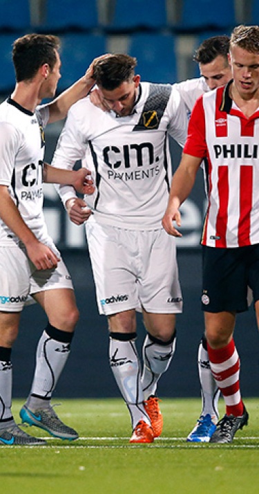Jong PSV in tweede helft onderuit tegen NAC: 0-3