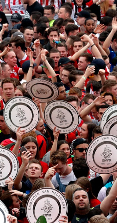 Platte kar koerst naar Stadhuisplein