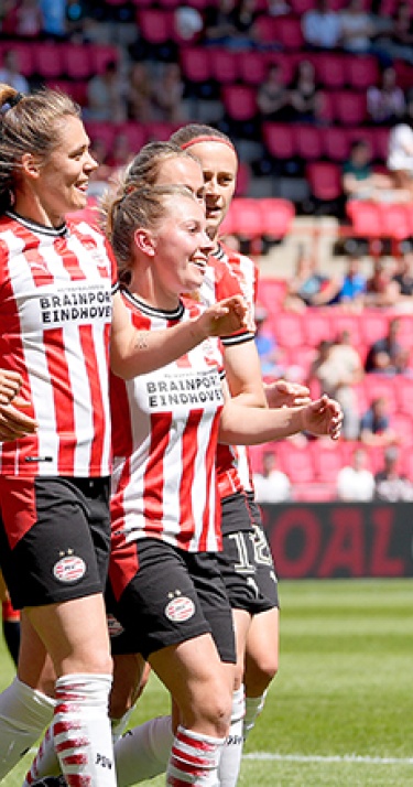 PSV Vrouwen verslaat FC Twente en grijpt CL-ticket