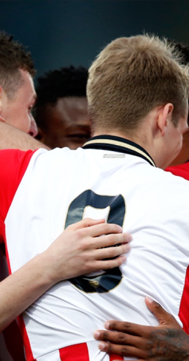 Maher schiet Jong PSV naar overwinning