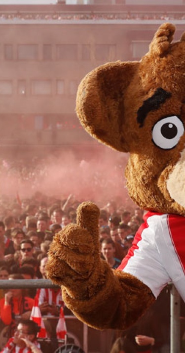 Zing het clublied en win een PSV-tenue