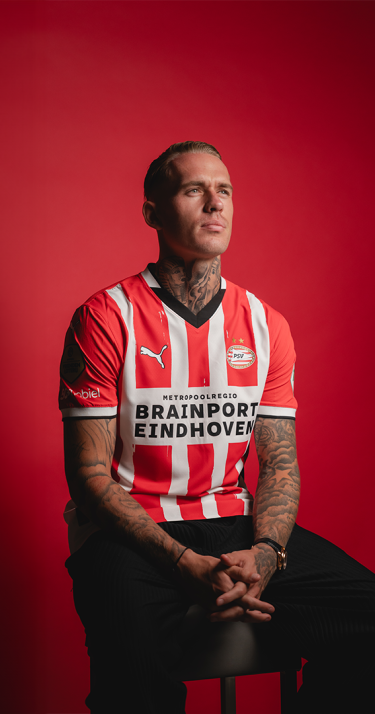 Gister tekende Rick Karsdorp een contract bij PSV