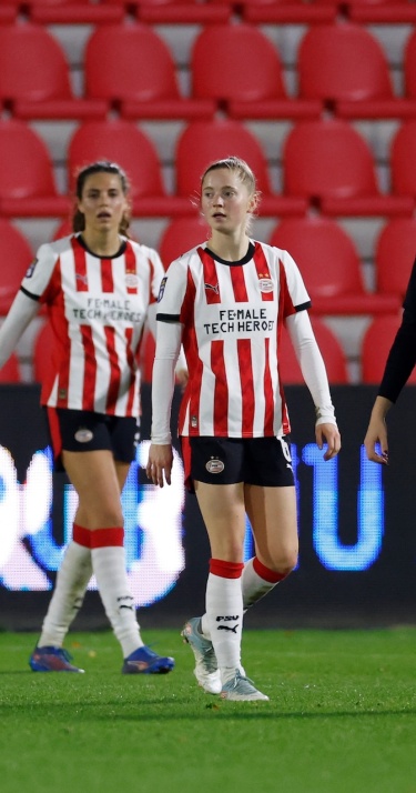 Wedstrijdverslag | PSV Vrouwen leidt nipte nederlaag in eerste duel met Eintracht Frankfurt