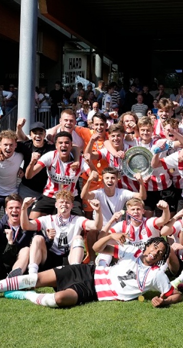 Kampioenswedstrijd | PSV O18 wint en heeft felbegeerde ticket UEFA Youth League in handen