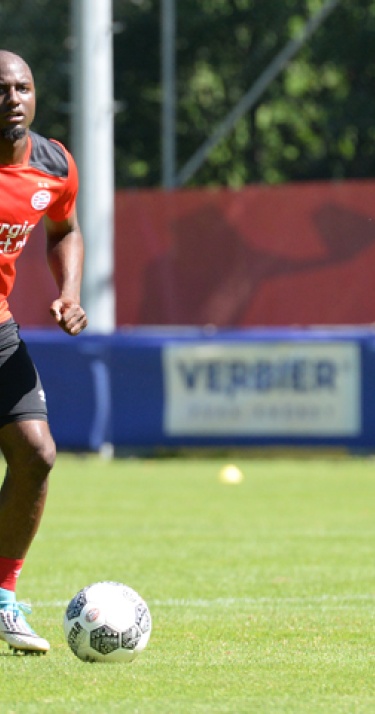 Willems verlaat trainingskamp PSV