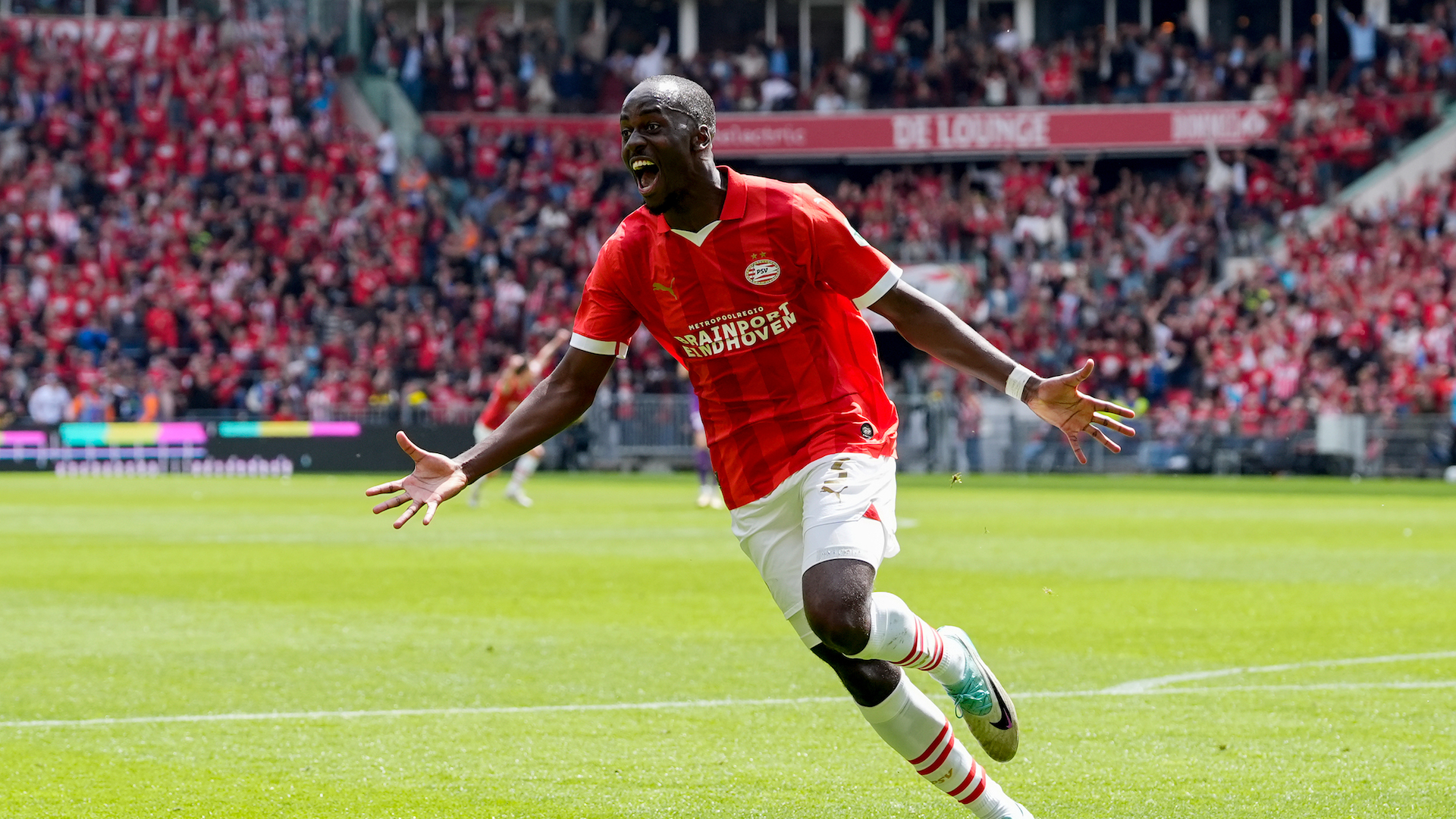 PSV - Transfer | Jordan Teze gaat PSV na zeventien jaar verlaten