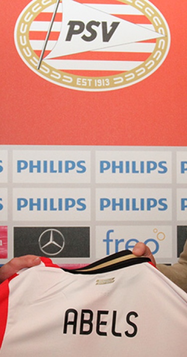 Dirk Abels tekent contract tot 2018