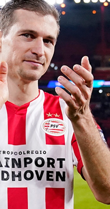 PSV en genereuze Schwaab komen elkaar tegemoet