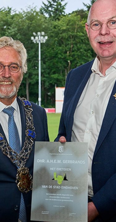 Nieuws | Toon Gerbrands ereburger Eindhoven 