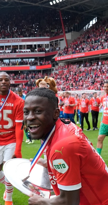 Landskampioen | 25e landstitel is voor veel spelers het eerste kampioenschap